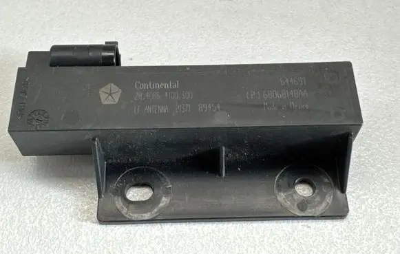 Chrysler Pacifica Keyless system antenna 68068148AA 64469T