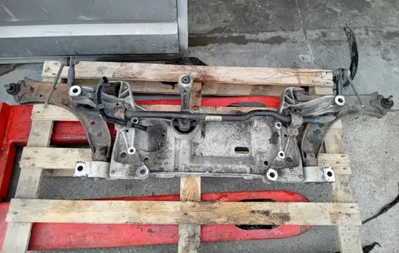 Volkswagen Golf V Front subframe 1K0199369F