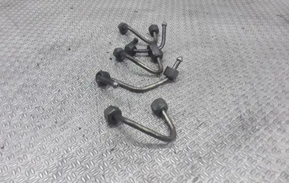 Fuel injector supply line/pipe