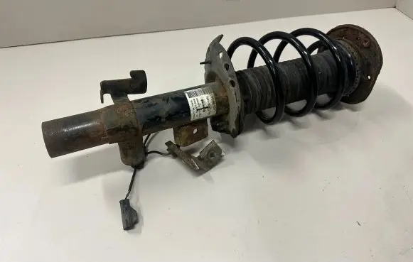 Ford Mondeo MK IV Front shock absorber with coil spring 7G9118045 E4603301 45000948