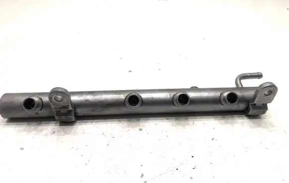 Mercedes-Benz ML W166 Fuel main line pipe A6420703395