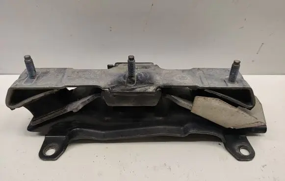 Ram 1500 Gearbox mounting bracket 68264784AF