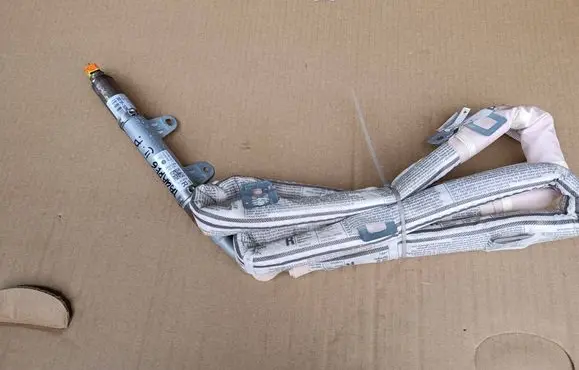 Volkswagen Touareg II Roof airbag 7P6880742B