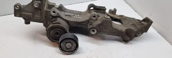 Citroen C-Crosser Generator/alternator bracket 9661297180