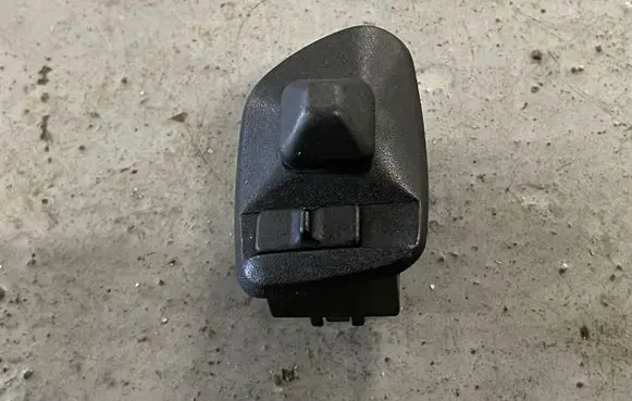 BMW 3 E36 Wing mirror switch 1387287 1387281 03200003