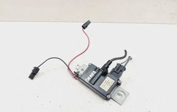 Chrysler 300 - 300C Aerial antenna amplifier 05059070AE 052005 251885