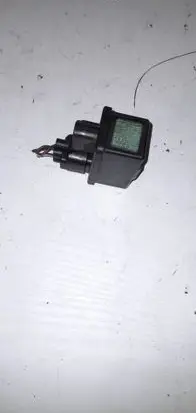 Subaru Legacy Window wiper relay 86121 AJ000