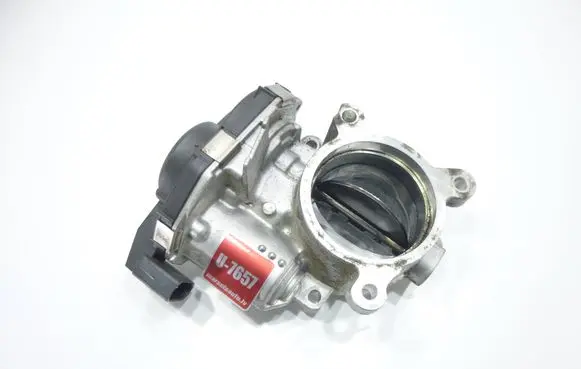 Volkswagen PASSAT B8 Throttle body valve 05L128063A 0803211305 A2C39353200
