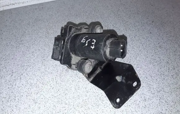 BMW 5 E39 Accelerator pedal position sensor 35411162548 1162548 0205005010