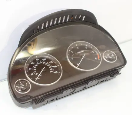 BMW 5 F10 F11 Speedometer (instrument cluster) 25811511 9280485 223227011