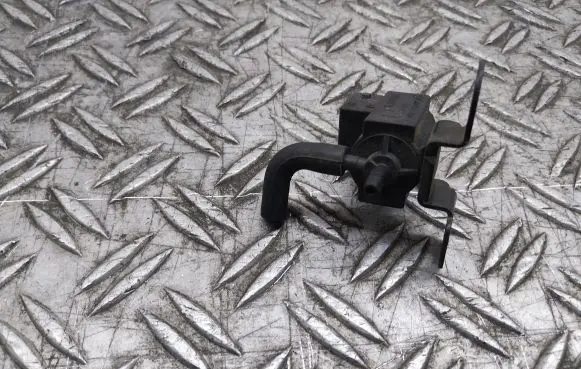 Valve vacuum