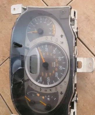 Nissan Almera Tino Speedometer (instrument cluster) Bu068 Eeprom Tk20vbr