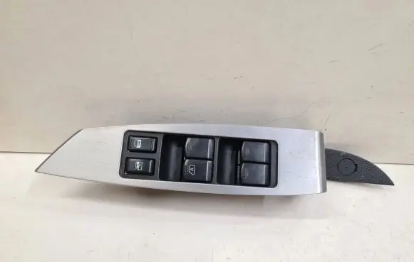 Nissan Murano Z50 Electric window control switch 254019W100 26169W