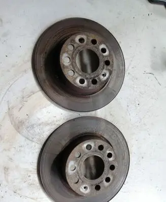 Volkswagen Golf VI Rear brake disc