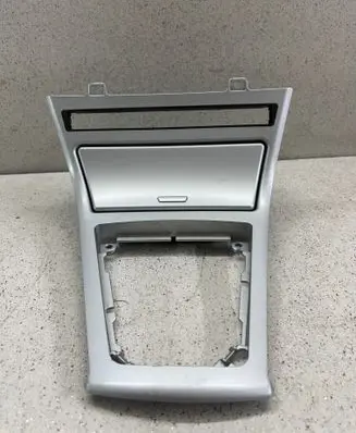 Ashtray (front)