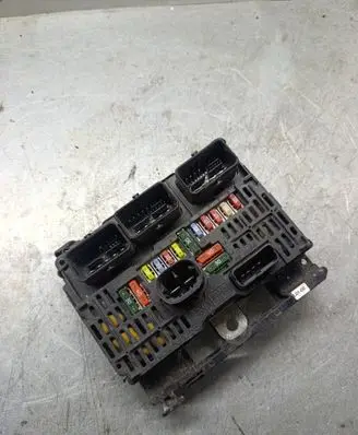 Peugeot 407 BSM Control unit 9661682580 BSML0100