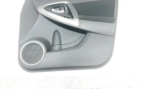 Toyota RAV 4 (XA30) Front door card panel trim 6771742020