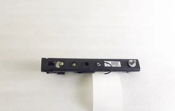 Opel Vivaro Seat belt adjustment rail 9811404680 308928610