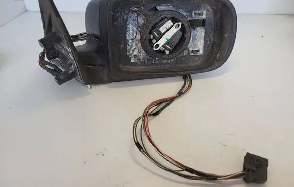 BMW 7 E38 Front door electric wing mirror 010371