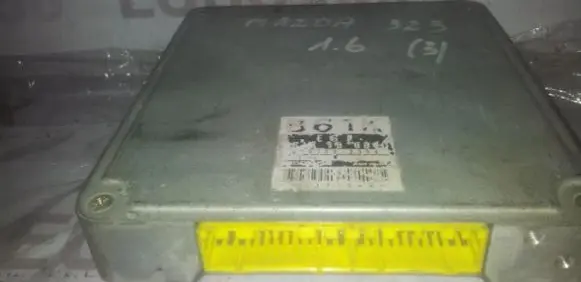 Mazda 323 Engine control unit/module b61k18881C