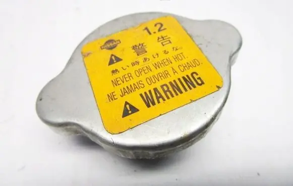 Nissan Primera Coolant expansion tank/reservoir cap 