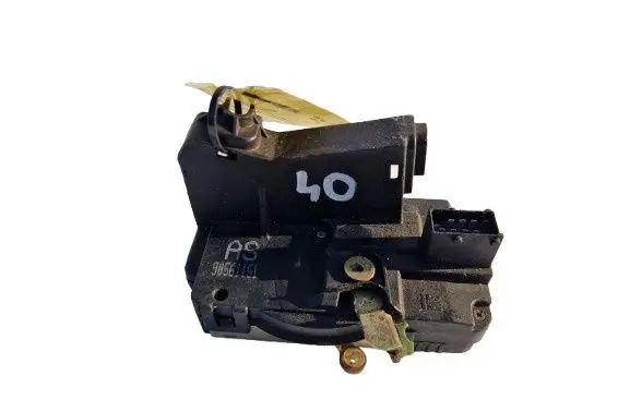Opel Astra G Sliding door lock 90561151