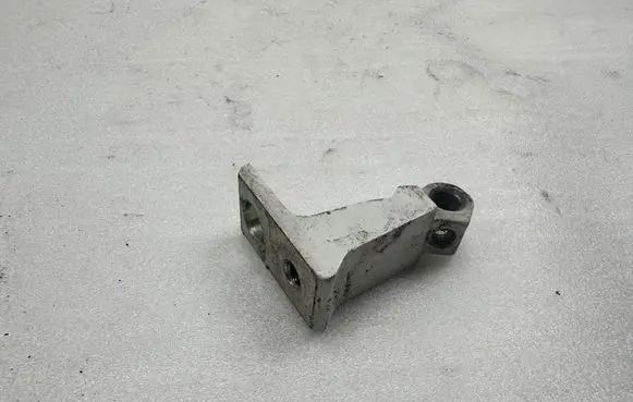 Volkswagen Tiguan Rear door lower hinge 8V5833404C 8V5833404