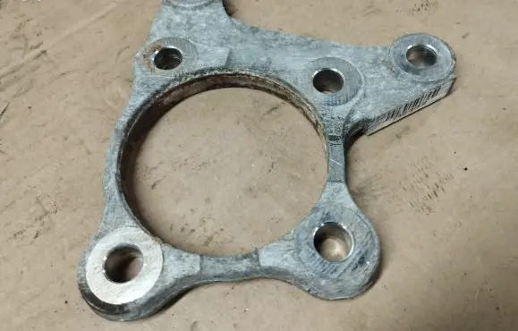 Peugeot 308 Engine mounting bracket 712442