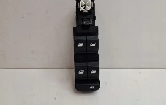 Peugeot Partner III Central console control unit 98319739ZD