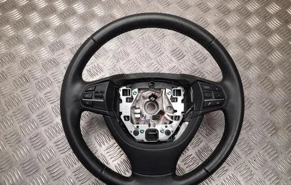BMW 5 F10 F11 Steering wheel 6102240