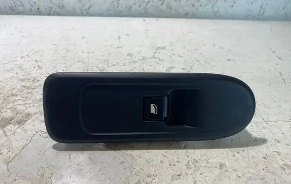 Mazda CX-5 Electric window control switch 96637534XT