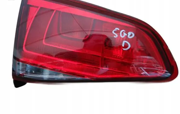 Volkswagen Golf VII Tailgate rear/tail lights 5G0945093D