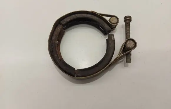 Volkswagen PASSAT B8 Muffler pipe connector clamp 1K0253725