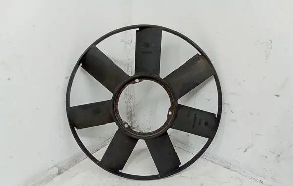 BMW 5 E39 Fan impeller 2243303