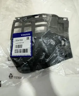 Volvo XC40 Front bumper mounting bracket 32341534