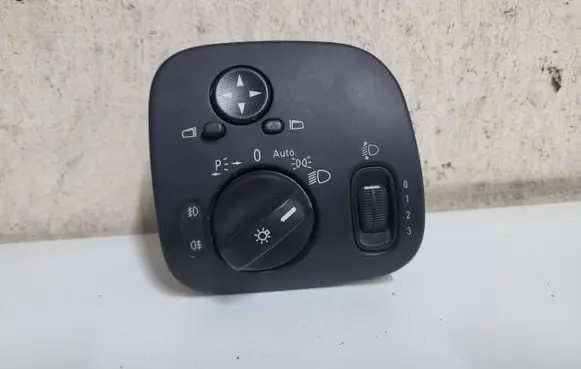 Mercedes-Benz C W203 Light switch A2035450604 04058515 24406574725