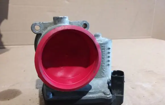 Volkswagen Polo V 6R Throttle valve 03C133062S