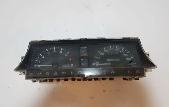 Mazda 626 Speedometer (instrument cluster)