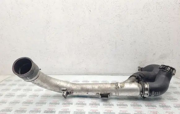 Intercooler hose/pipe