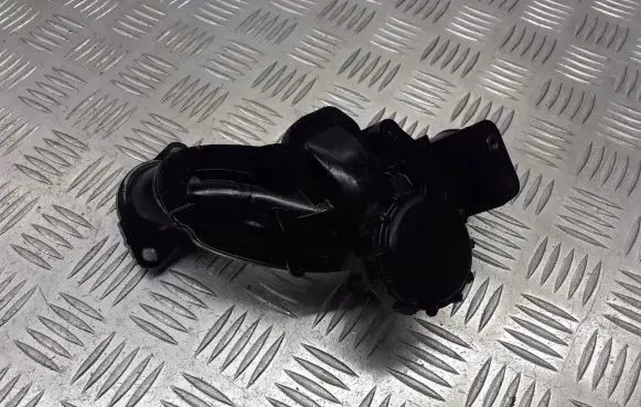 Renault Megane II Oil breather separator 8200323338