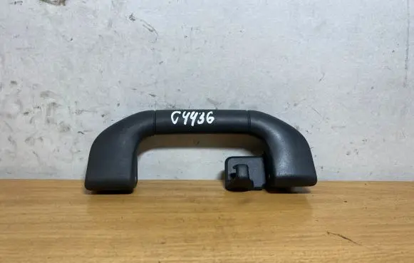 Mercedes-Benz E W212 Rear interior roof grab handle A2048100051 C4436