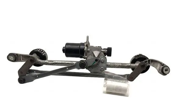 Nissan Juke II F16 Front wiper linkage and motor W158616