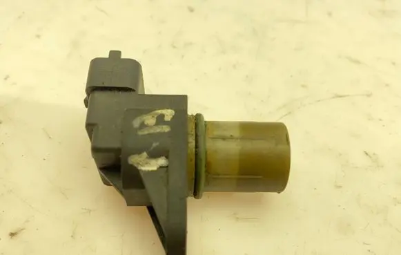 Mercedes-Benz E W211 Camshaft position sensor A0031539728