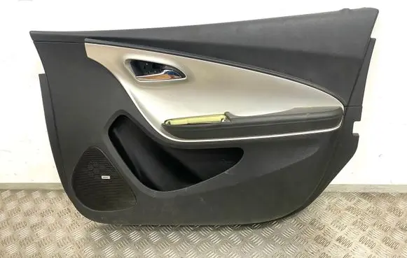 Chevrolet Volt I Front door card panel trim 20763084 809773364