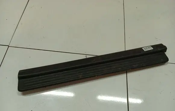 Opel Frontera B Front sill trim cover