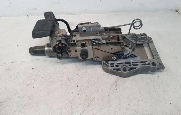 Volkswagen PASSAT B6 Steering wheel axle set 4B0905851G