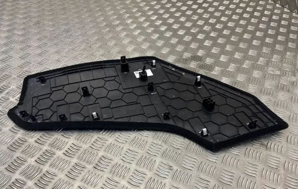 Tesla Model Y Other center console (tunnel) element P155987200A