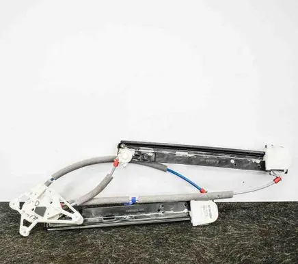 Ford B-MAX Rear window lifting mechanism without motor 