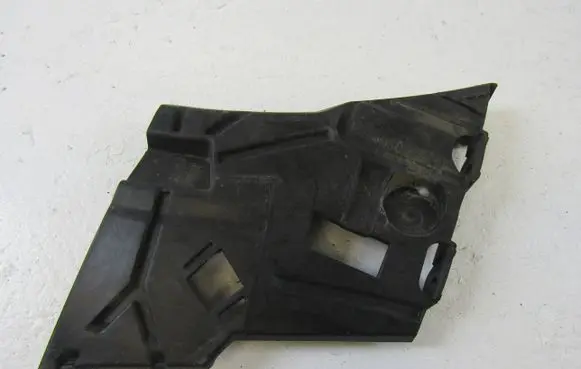 Volvo XC60 Front bumper mounting bracket 31425164
