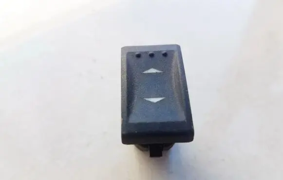 Ford Mondeo Mk III Electric window control switch 1S7T14529
